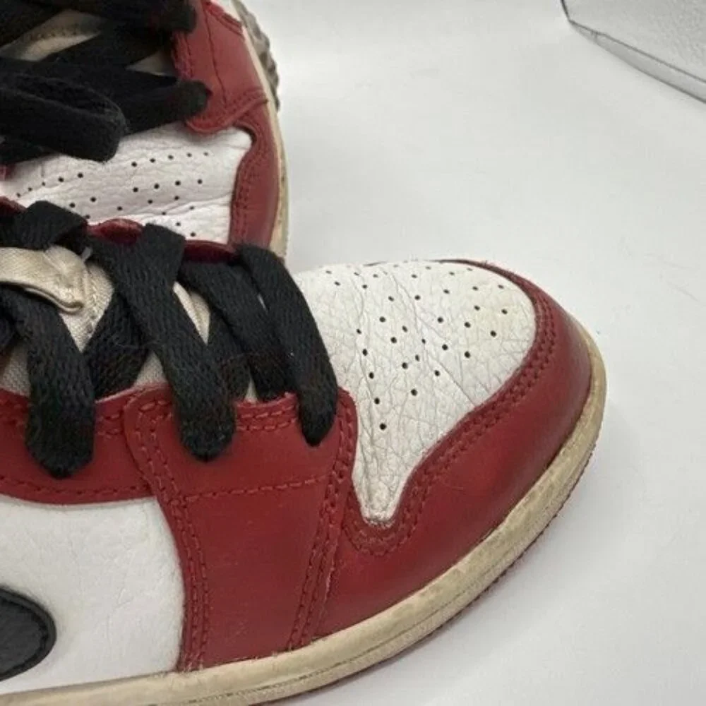 Nike Air Jordan 1 Mid Chicago 2020 White Gym Red Black 640734-173 Kids Size 1.5Y